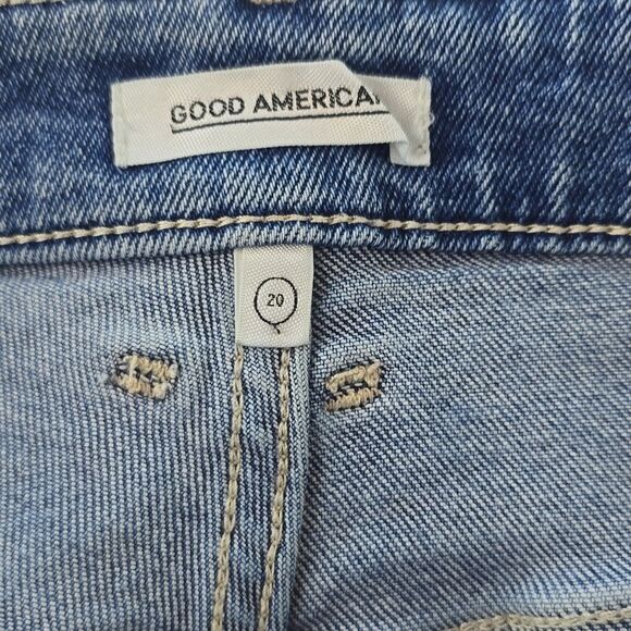 Good American Cut Off Denim Shorts Light Wash Plus size 20 - Picture 2 of 7